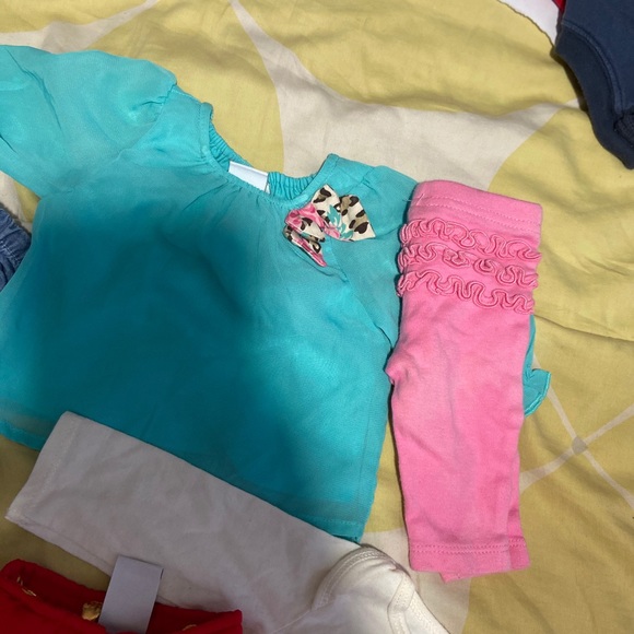 Newborn babygirl bundle - Picture 5 of 7